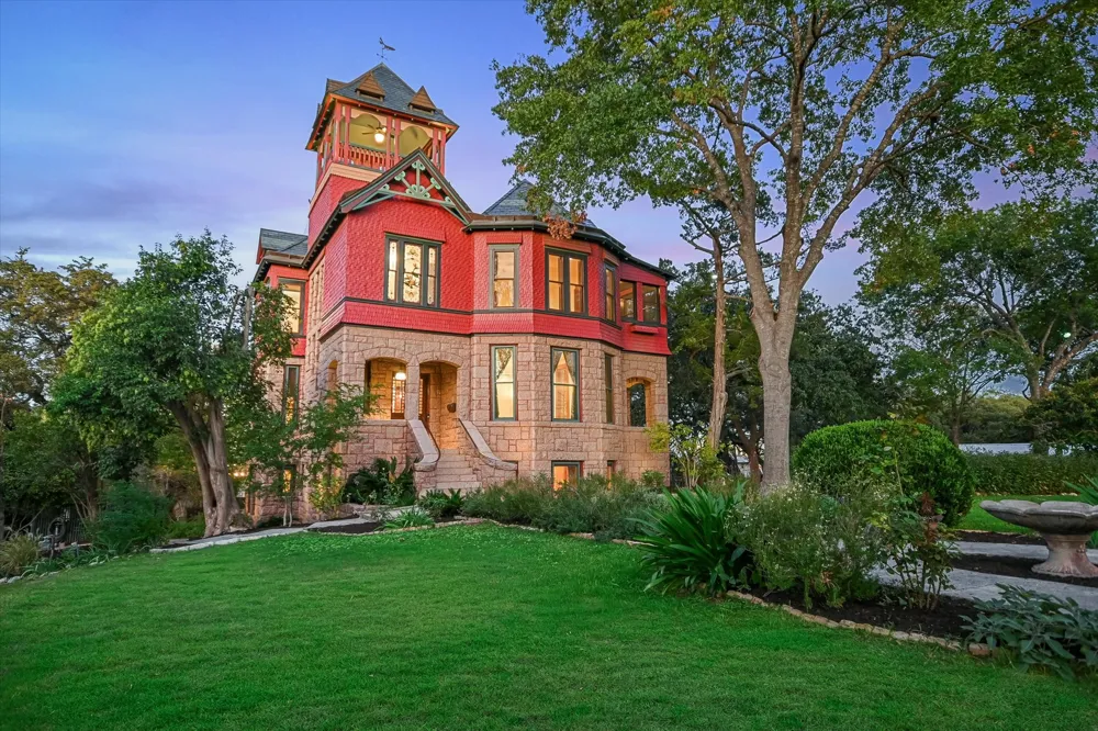 400 Academy Drive Austin, TX 78704