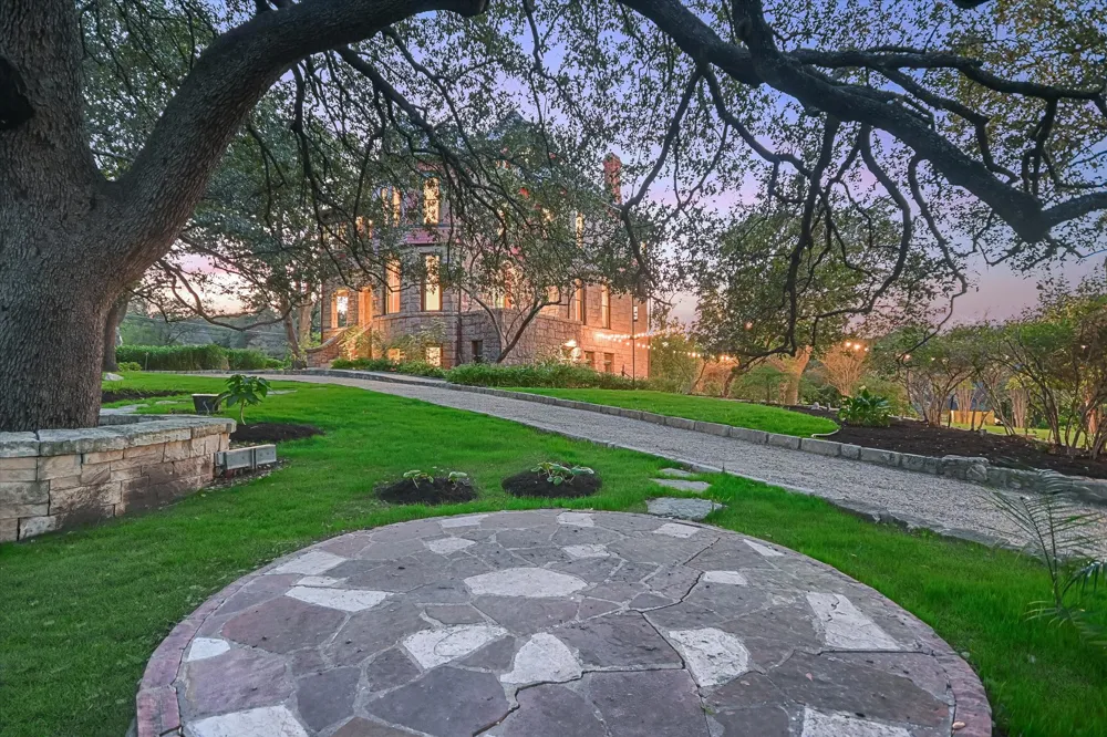 400 Academy Drive Austin, TX 78704