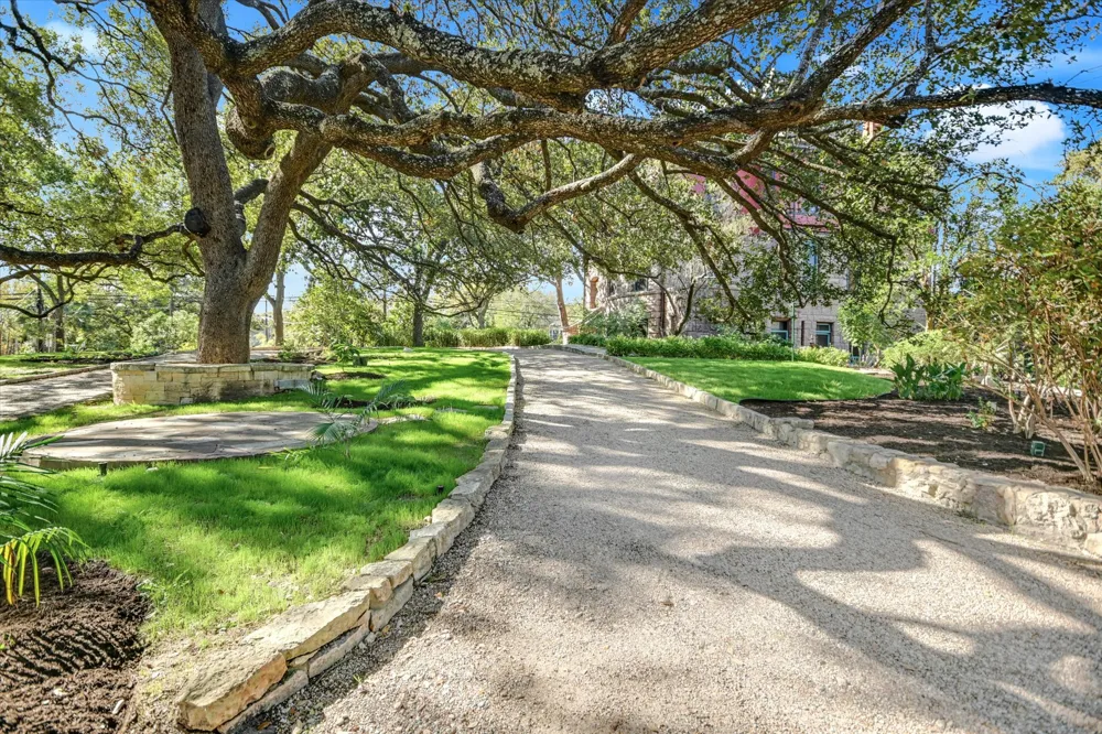 400 Academy Drive Austin, TX 78704