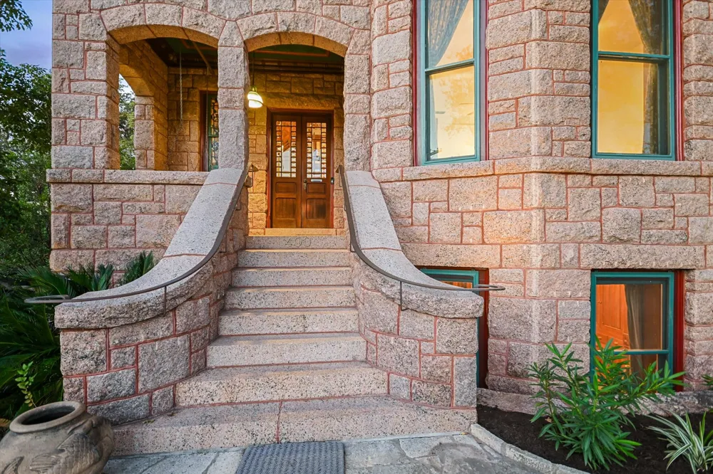 400 Academy Drive Austin, TX 78704