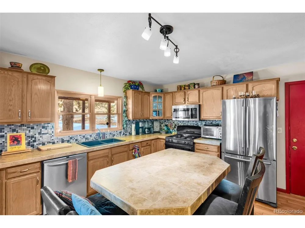 2716 County Road 327 Westcliffe, CO 81252