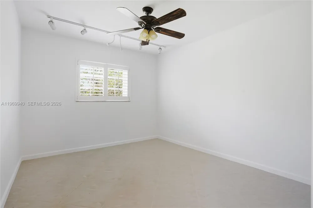 14721 SW 67th Ave Coral Gables, FL 33158