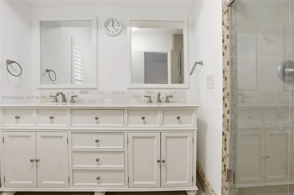 14721 SW 67th Ave Coral Gables, FL 33158
