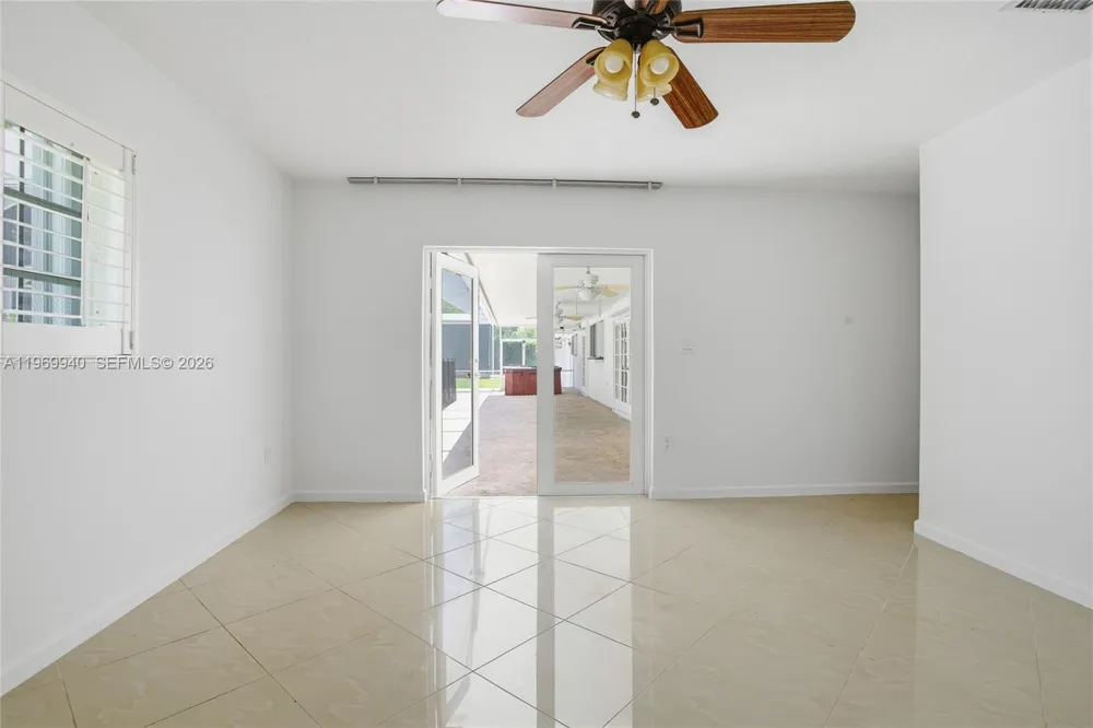 14721 SW 67th Ave Coral Gables, FL 33158