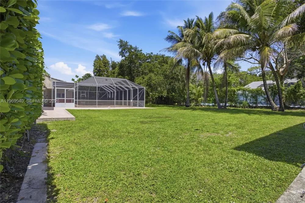 14721 SW 67th Ave Coral Gables, FL 33158