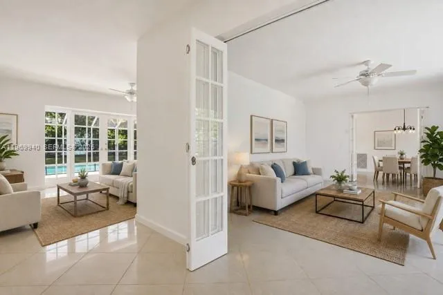 14721 SW 67th Ave Coral Gables, FL 33158