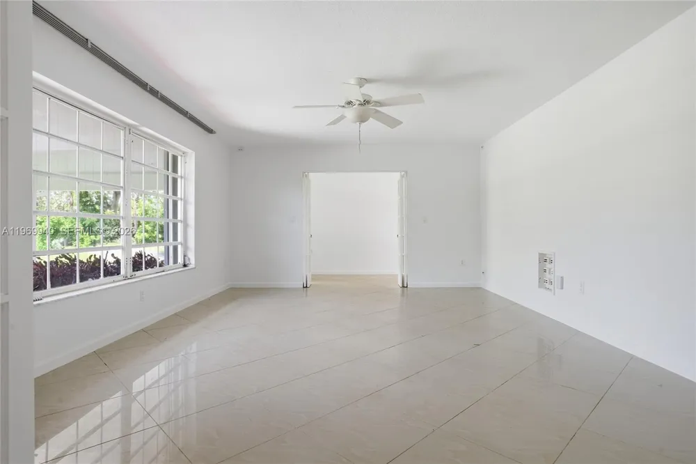 14721 SW 67th Ave Coral Gables, FL 33158