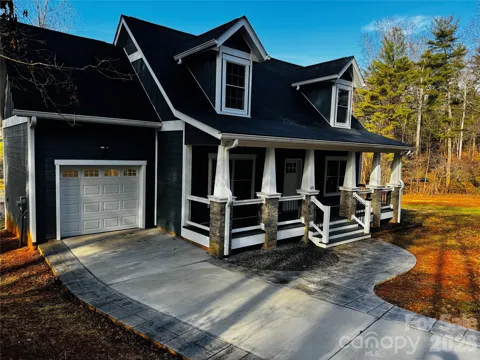 426 Shadow Wood Drive