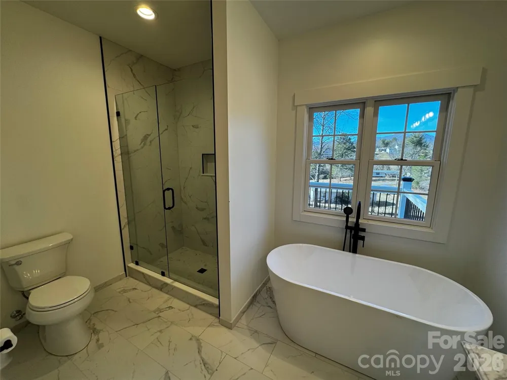 426 Shadow Wood Drive Leicester, NC 28748