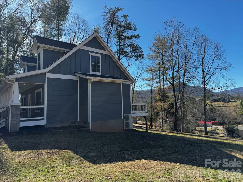 426 Shadow Wood Drive Leicester, NC 28748