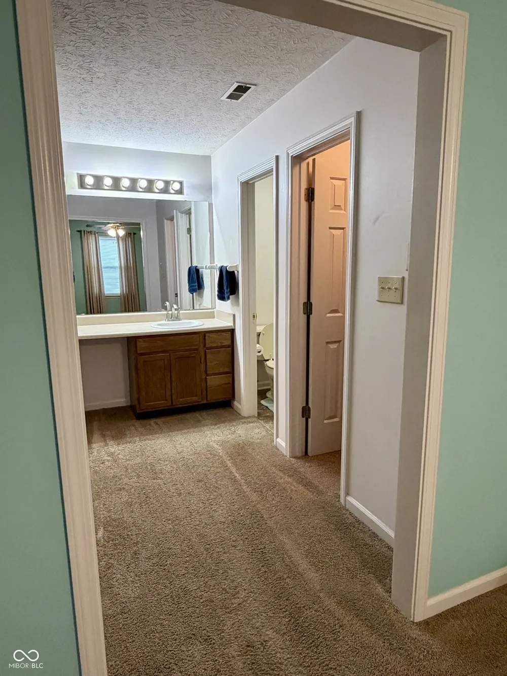 1019 E Killian Drive Mooresville, IN 46158