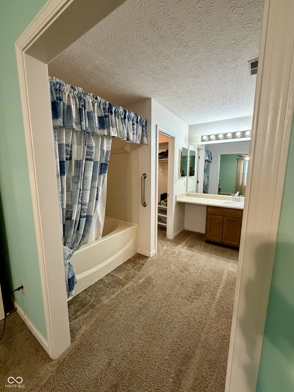 1019 E Killian Drive Mooresville, IN 46158