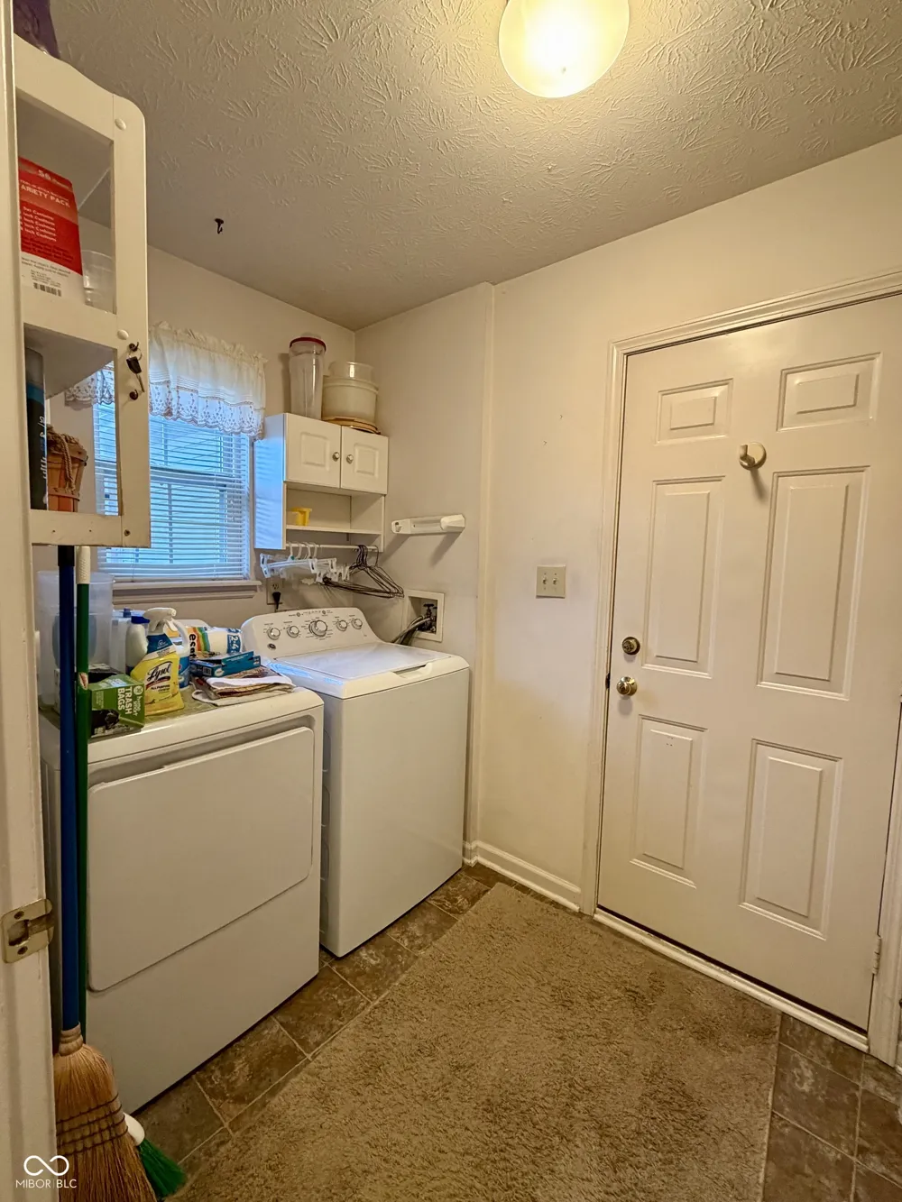1019 E Killian Drive Mooresville, IN 46158