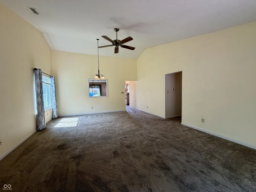1019 E Killian Drive Mooresville, IN 46158