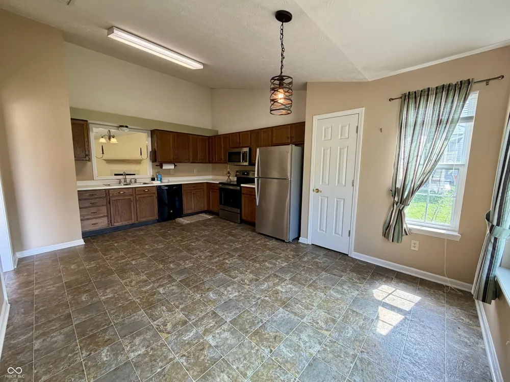 1019 E Killian Drive Mooresville, IN 46158
