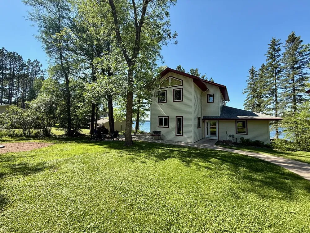 38727 Sunset Bay Road Sturgeon Lake, MN 55783