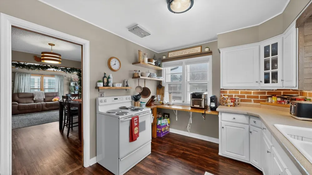 305 Mantorville Avenue Kasson, MN 55944