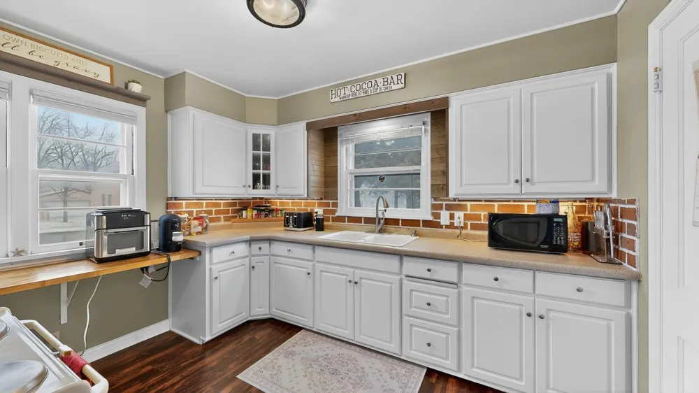 305 Mantorville Avenue Kasson, MN 55944