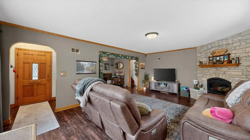 305 Mantorville Avenue Kasson, MN 55944