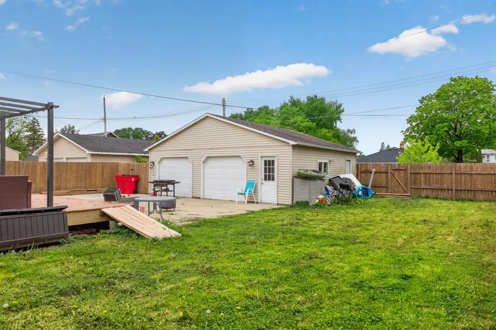 305 Mantorville Avenue Kasson, MN 55944