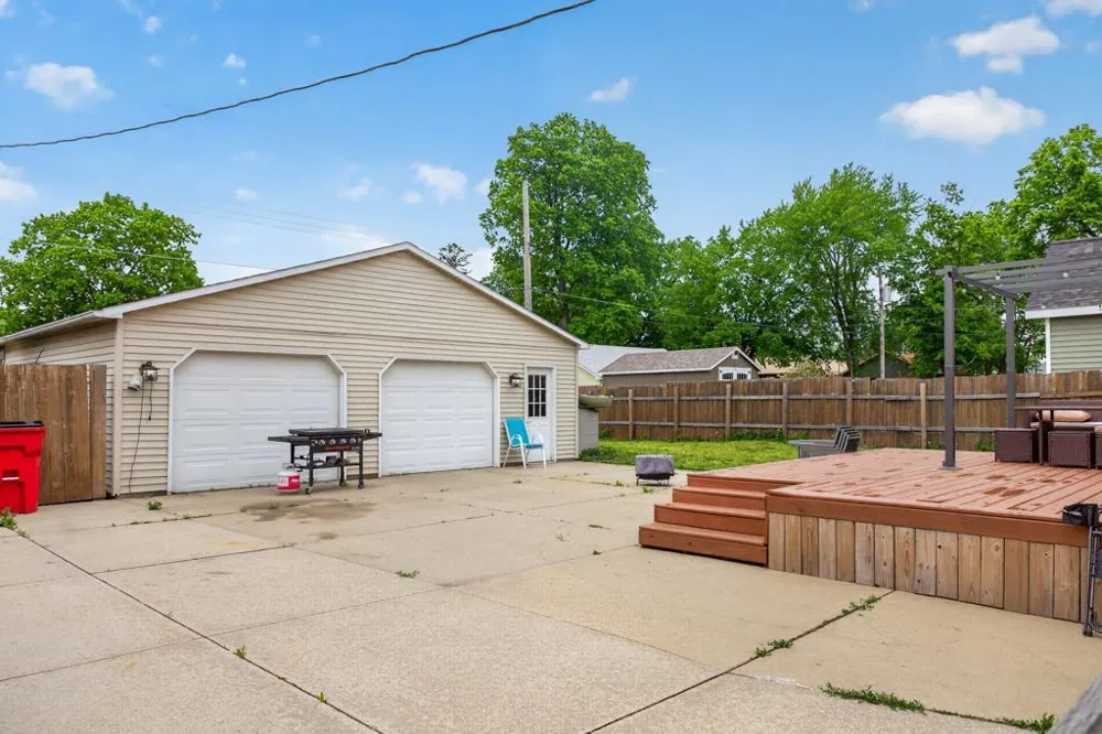 305 Mantorville Avenue Kasson, MN 55944
