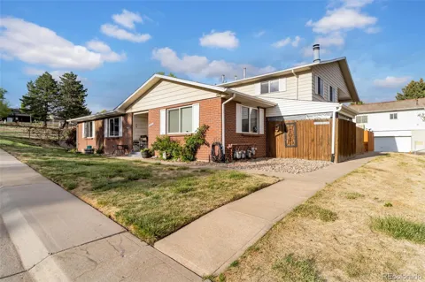 9884 Appletree Place