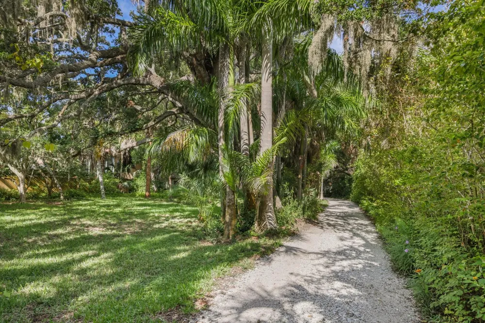 3301 BAY SHORE ROAD Sarasota, FL 34234