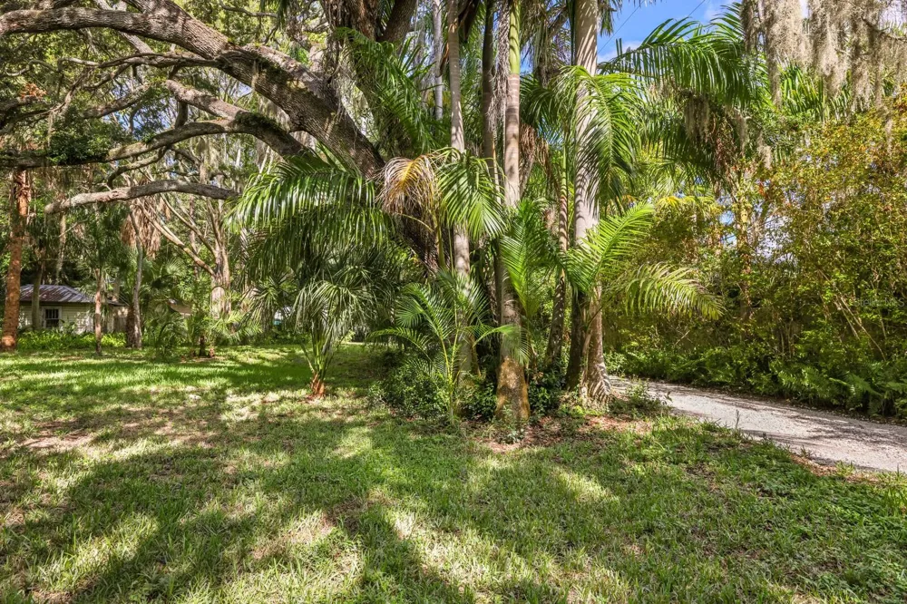 3301 BAY SHORE ROAD Sarasota, FL 34234