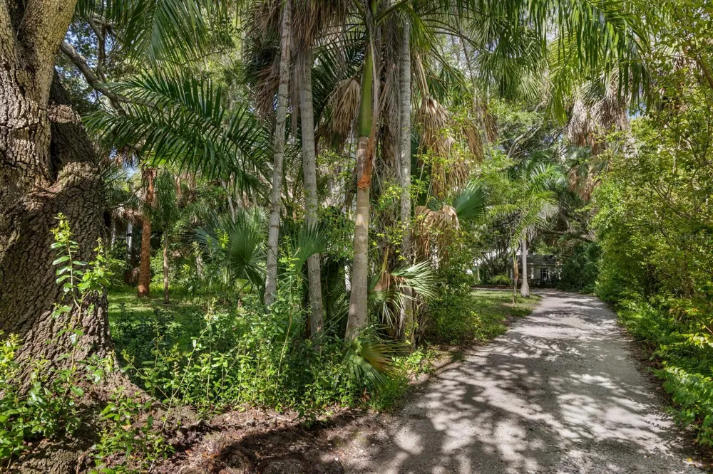 3301 BAY SHORE ROAD Sarasota, FL 34234