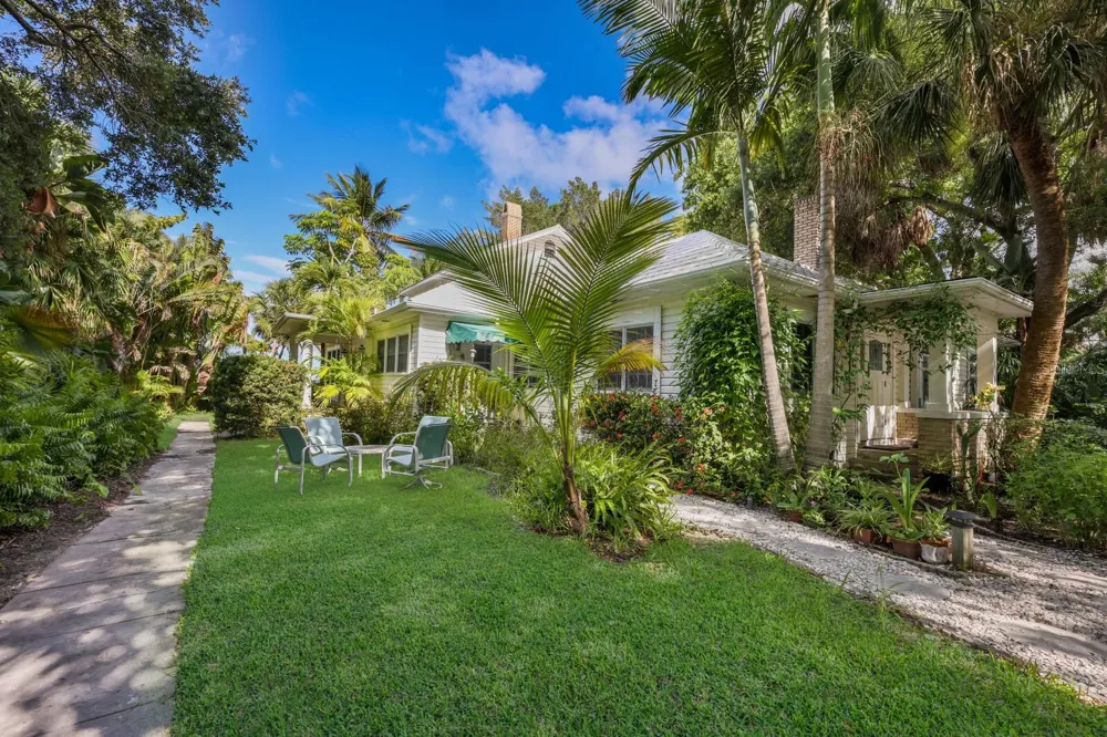 3301 BAY SHORE ROAD Sarasota, FL 34234