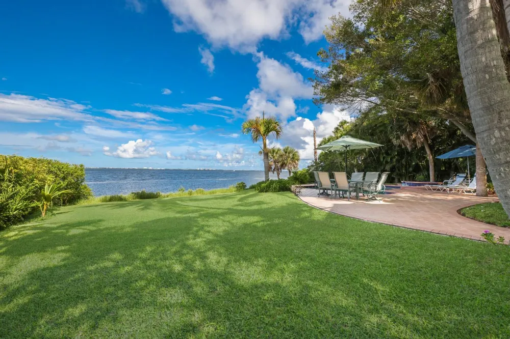 3301 BAY SHORE ROAD Sarasota, FL 34234