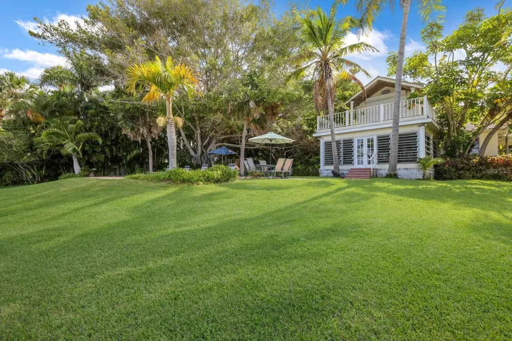 3301 BAY SHORE ROAD Sarasota, FL 34234