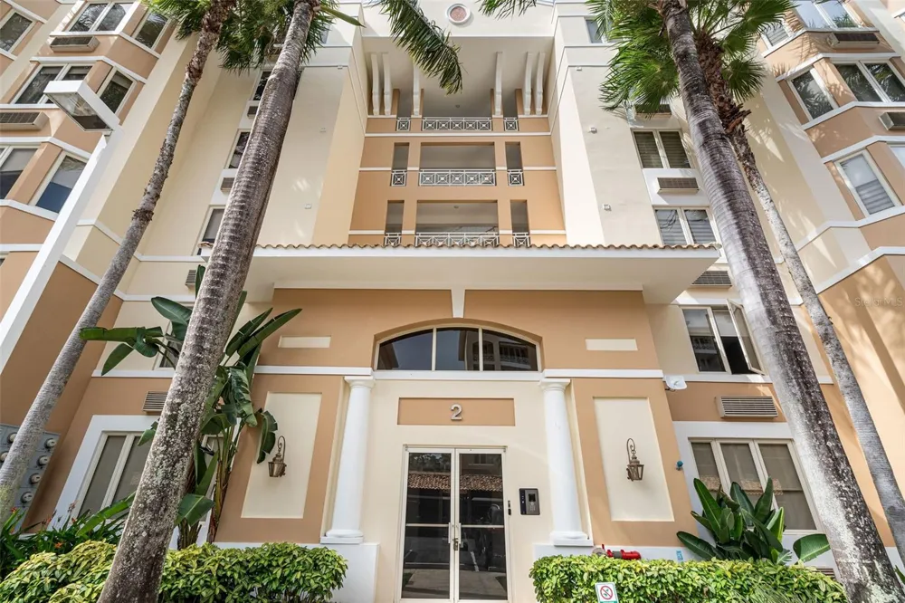 1 PALMA REAL AVE. #2 A6 Guaynabo, PR 00969