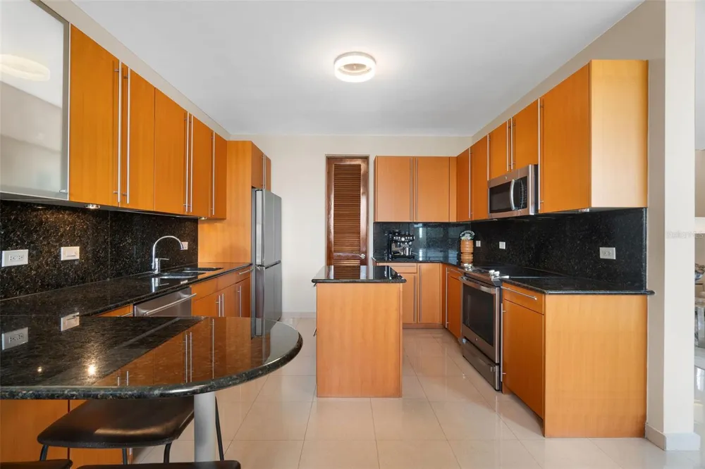 1 PALMA REAL AVE. #2 A6 Guaynabo, PR 00969