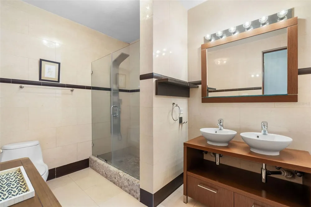 1 PALMA REAL AVE. #2 A6 Guaynabo, PR 00969