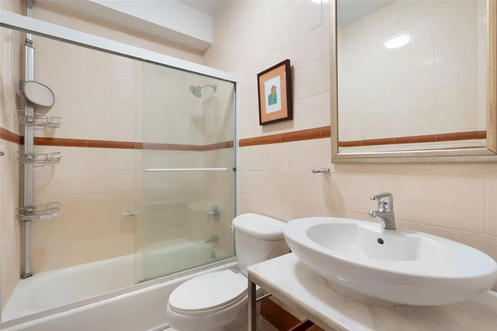 1 PALMA REAL AVE. #2 A6 Guaynabo, PR 00969