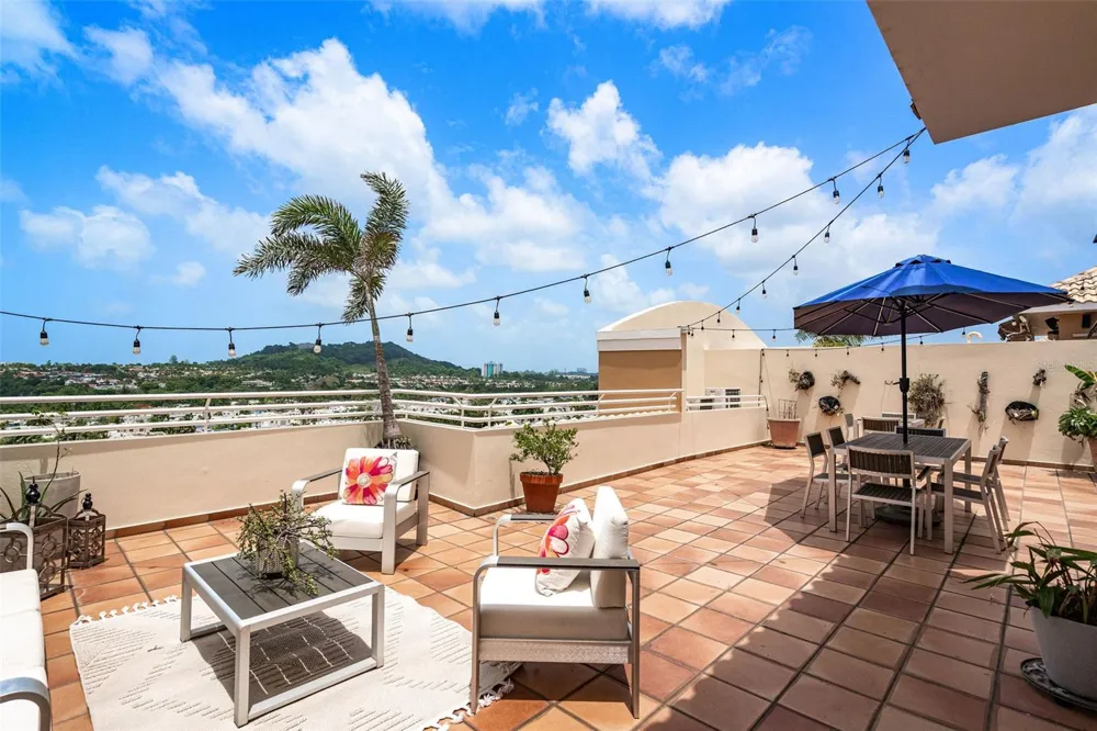 1 PALMA REAL AVE. #2 A6 Guaynabo, PR 00969