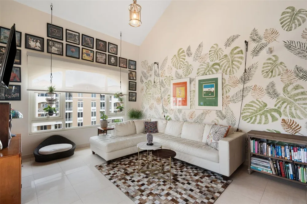 1 PALMA REAL AVE. #2 A6 Guaynabo, PR 00969