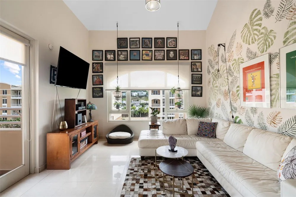 1 PALMA REAL AVE. #2 A6 Guaynabo, PR 00969