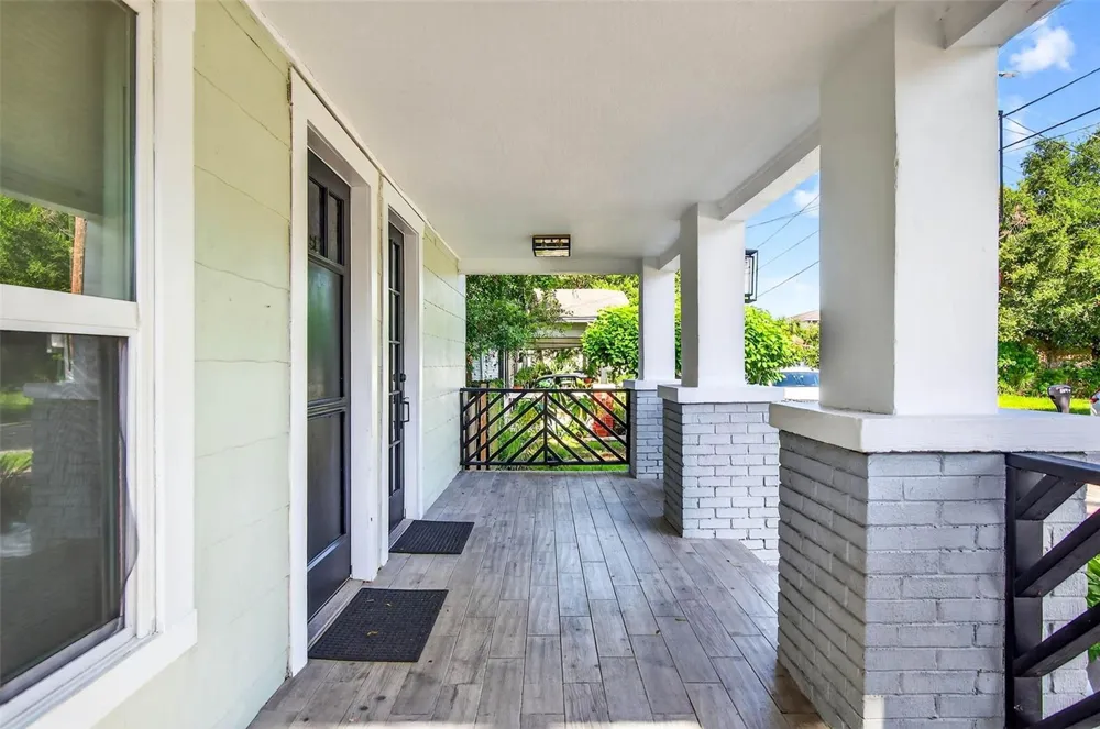 809 E BAKER STREET #A Tampa, FL 33603