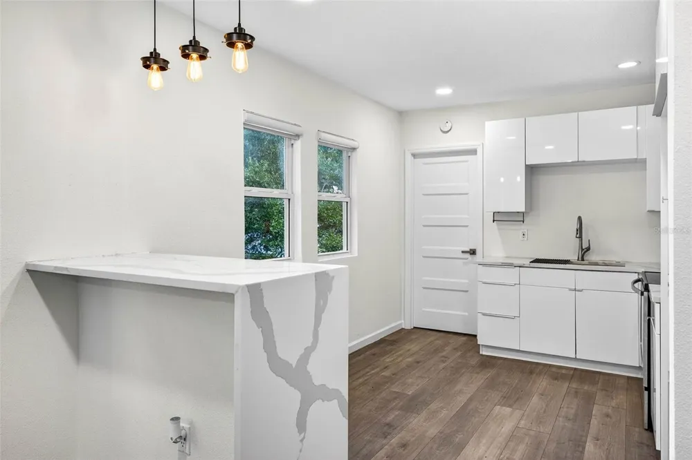 809 E BAKER STREET #A Tampa, FL 33603