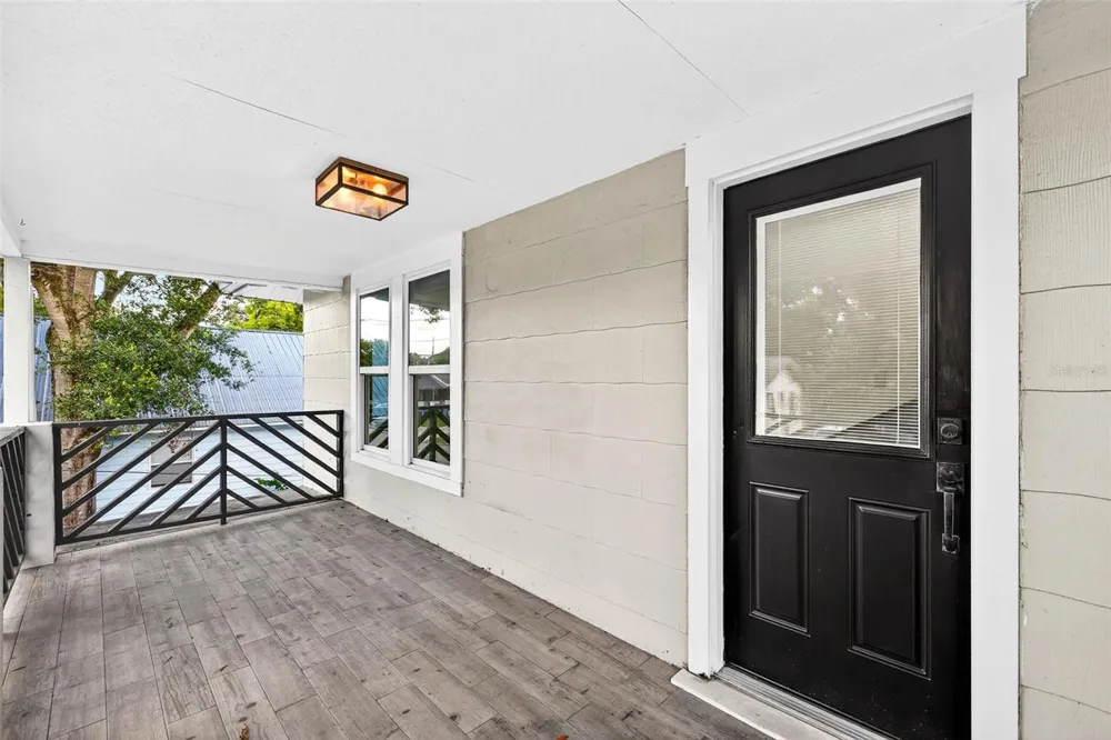 809 E BAKER STREET #A Tampa, FL 33603