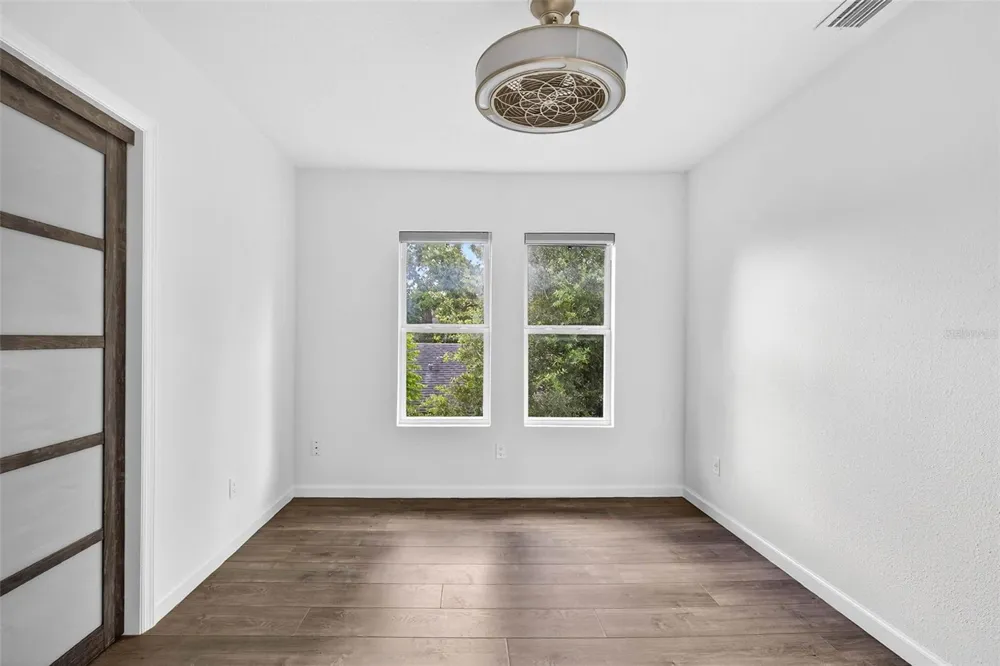 809 E BAKER STREET #A Tampa, FL 33603