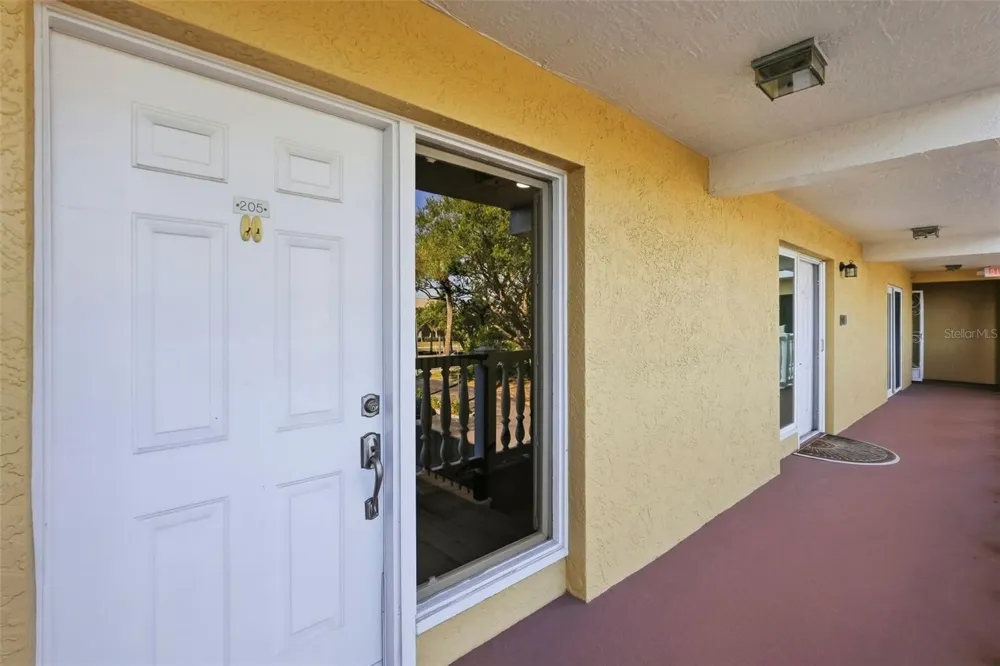 544 PINELLAS BAYWAY S #TH13 Tierra Verde, FL 33715