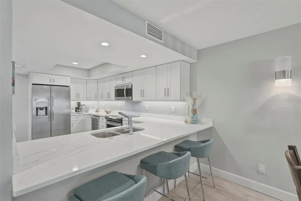 544 PINELLAS BAYWAY S #TH13 Tierra Verde, FL 33715