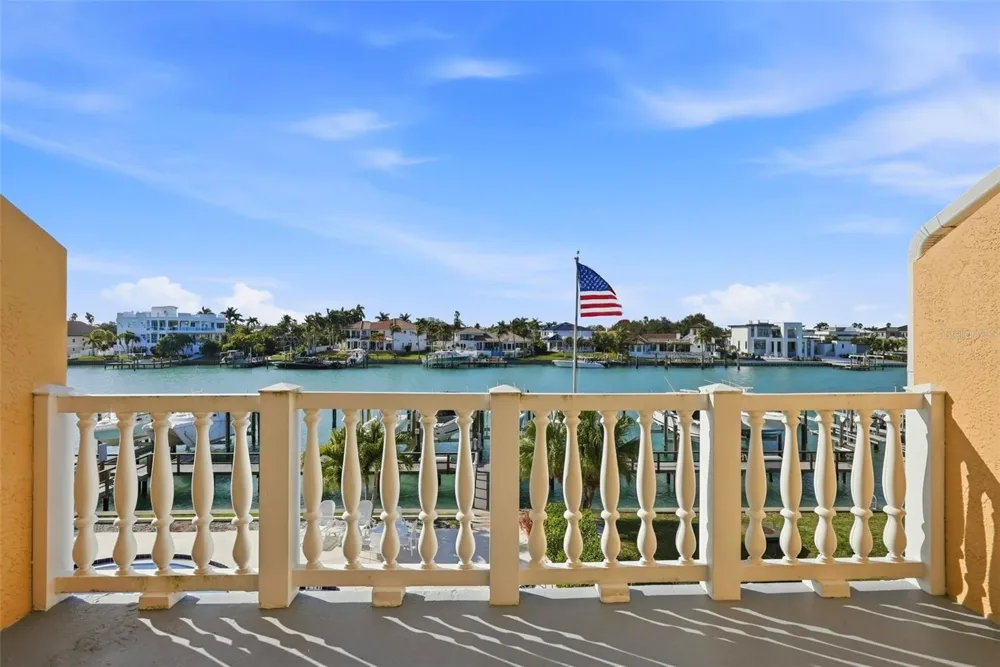 544 PINELLAS BAYWAY S #TH13 Tierra Verde, FL 33715