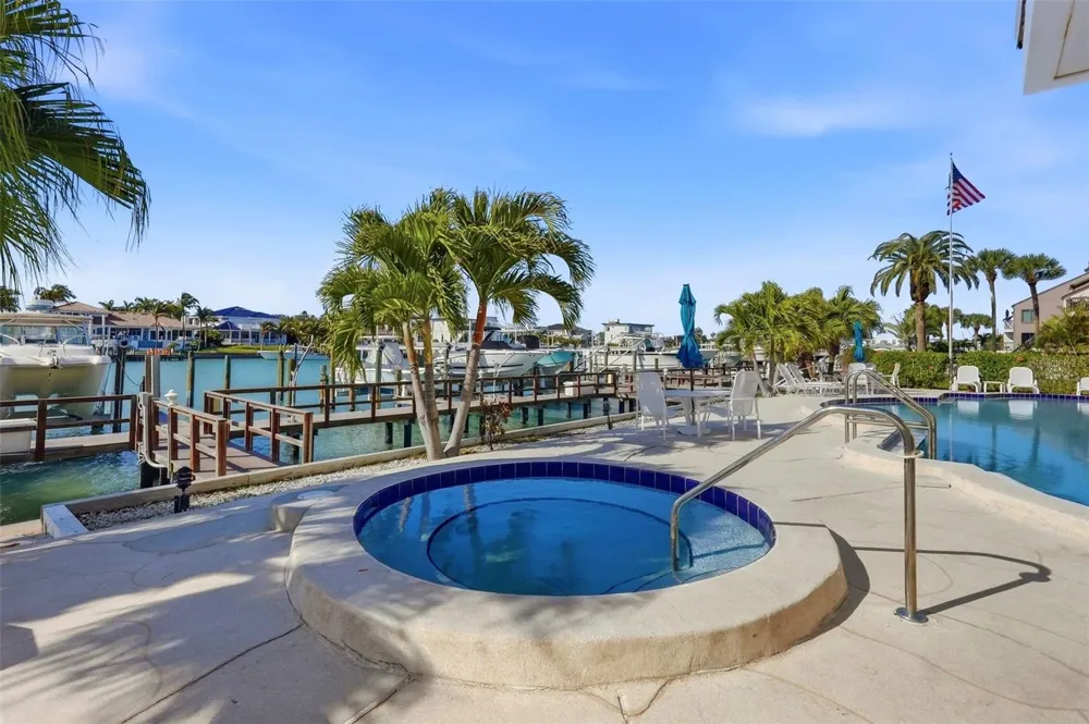 544 PINELLAS BAYWAY S #TH13 Tierra Verde, FL 33715