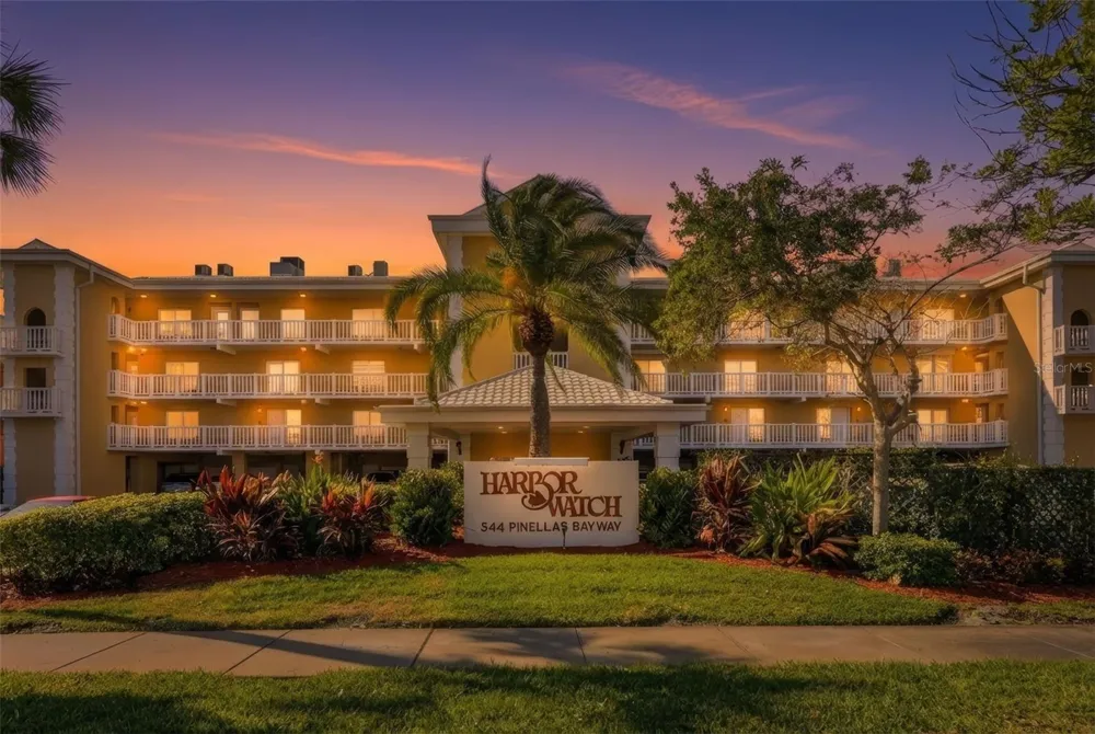 544 PINELLAS BAYWAY S #TH13 Tierra Verde, FL 33715