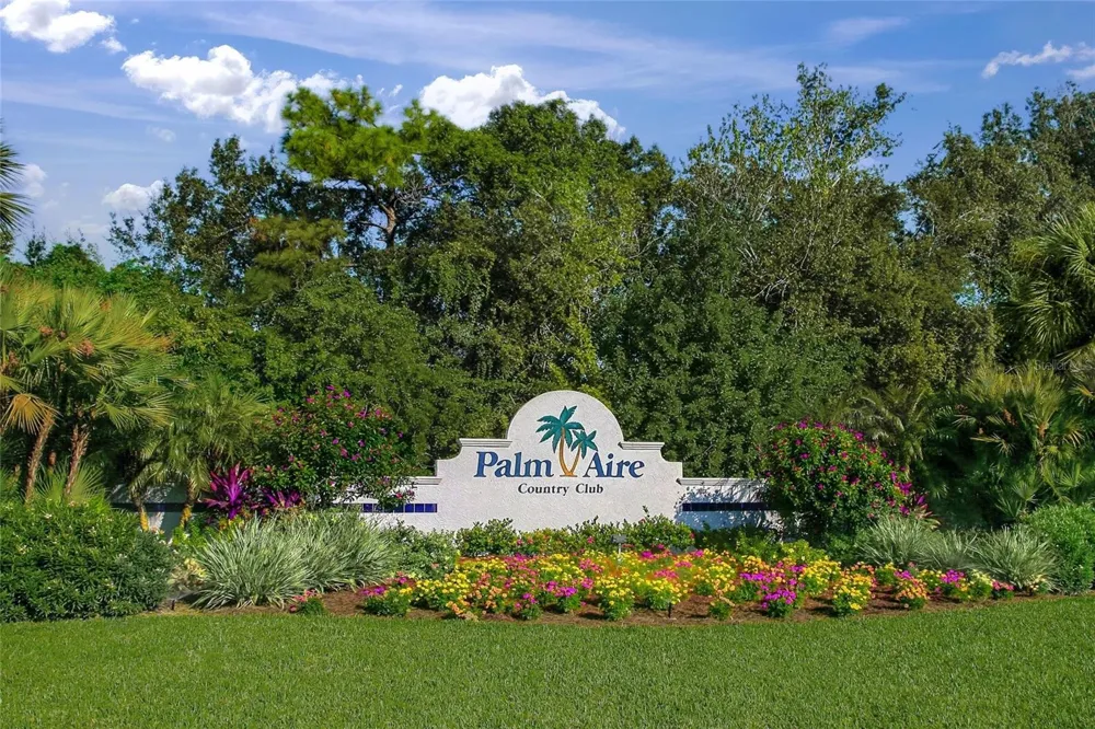 7860 PALM AIRE LANE #105 Sarasota, FL 34243