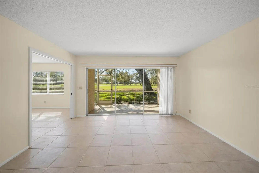 7860 PALM AIRE LANE #105 Sarasota, FL 34243